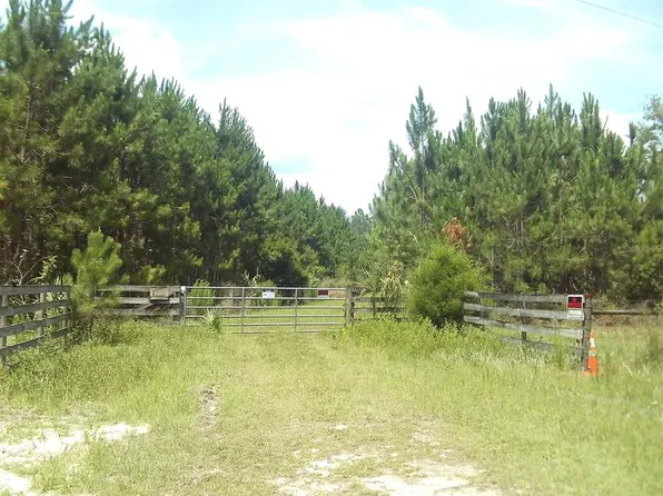 7751 SW 6th Pl, Chiefland, FL 32626