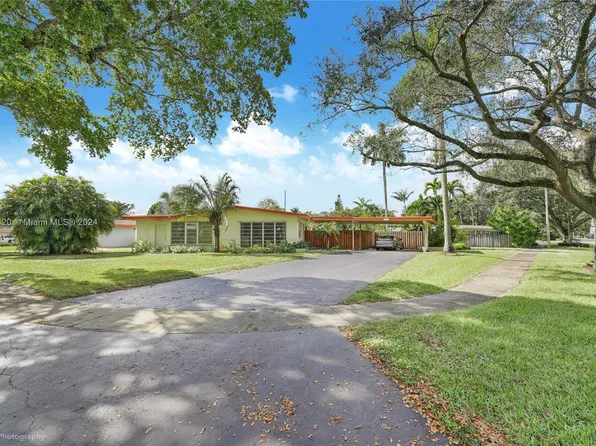 6260 Plantation Rd, Plantation, FL 33317