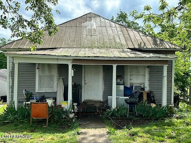 1st image of 408 N C St