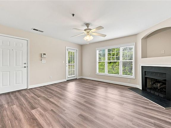 2nd image of 4762 Tatton Park Cir Unit 2D