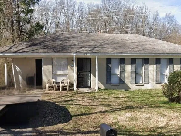 3711 Wolf Trail Dr, Memphis, TN 38128