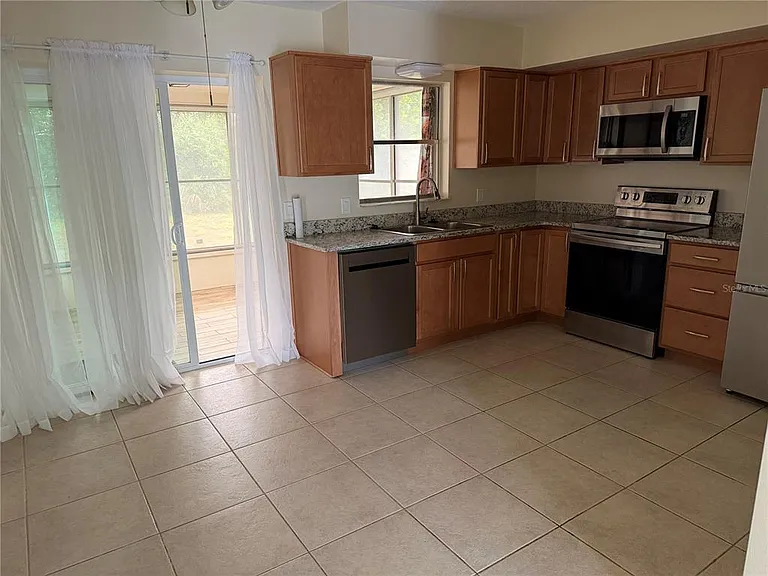 2236 Morningside Dr — Photo 17