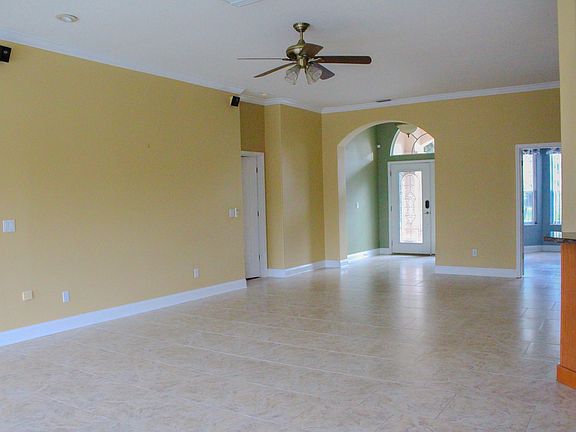 5th image of 22 Blockhouse Ct