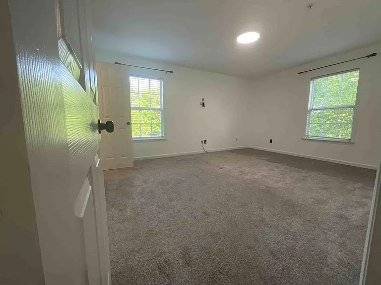 421 Ivy Glen Dr — Photo 19
