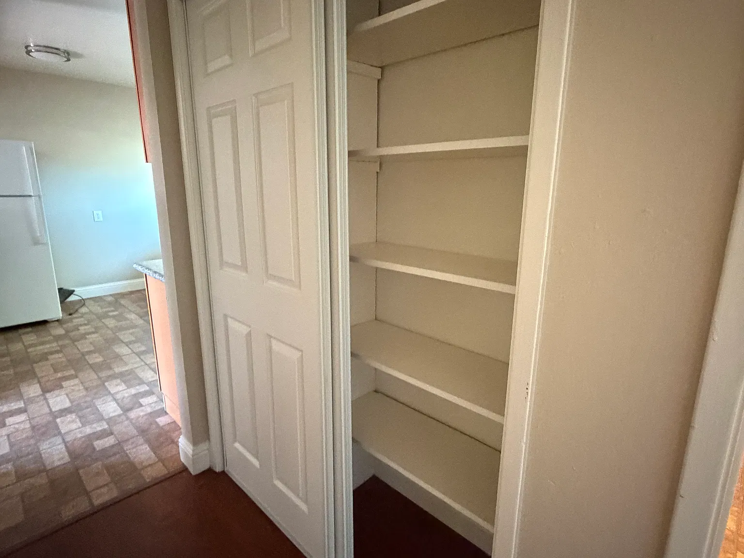 2 bed, 800 sqft, $2,395 — Photo 4