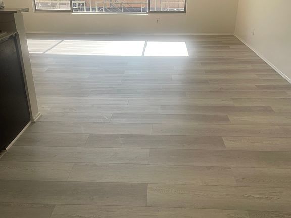 5th image of 6320 Whitsett Ave #3