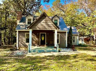 150 N Oakwood Dr, Selmer, TN 38375