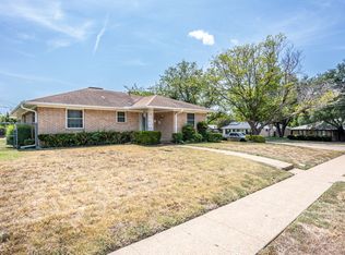 950 Sycamore Ln, Lancaster, TX 75146