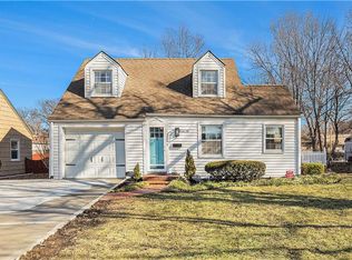 8409 Ward Pkwy, Kansas City, MO 64114
