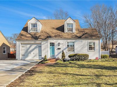 8409 Ward Pkwy, Kansas City, MO, 64114