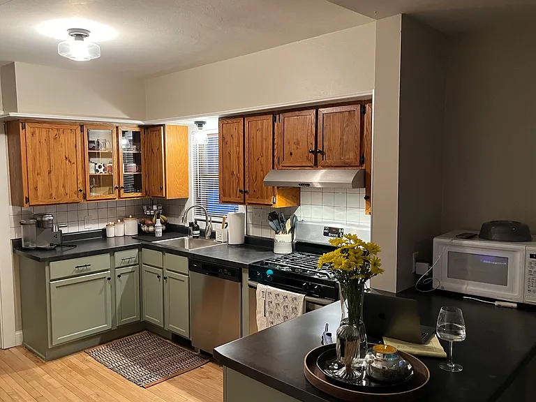 529 N Fair Oaks Ave — Photo 5