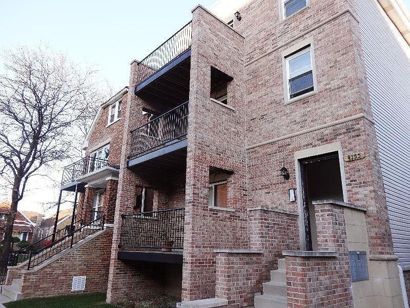 1st image of 4155 N Narragansett Ave APT 2