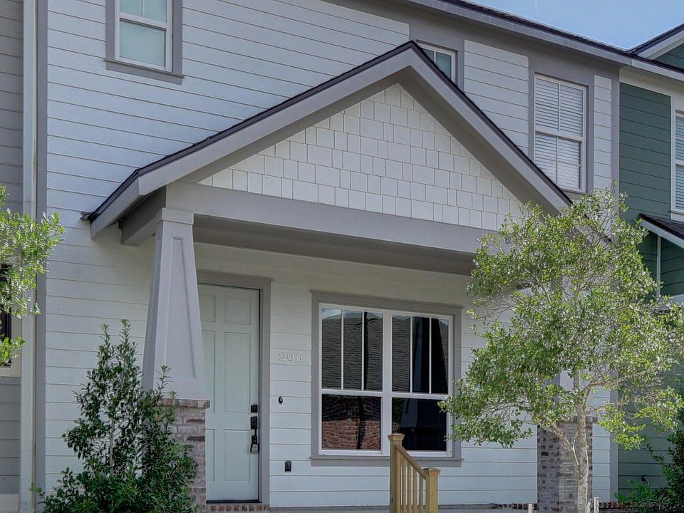 1st image of 206 Traditions Dr