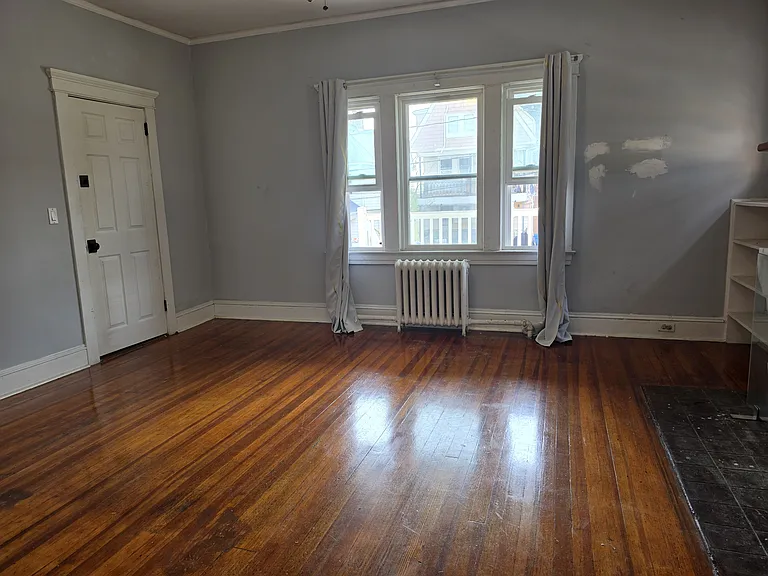 81 Waring Pl #1 — Photo 16