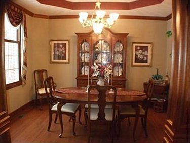 5th image of 901 Lancewood Dr