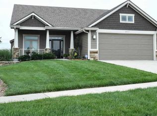 6027 SW 4th St, Topeka, KS 66615