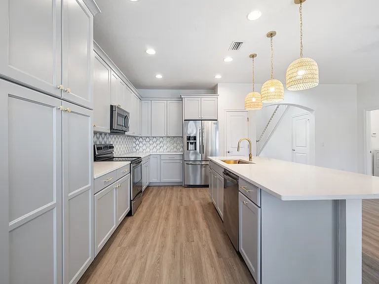 2806 Sanders Dr — Photo 13