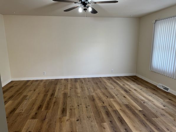 313 N Pleasant St #3