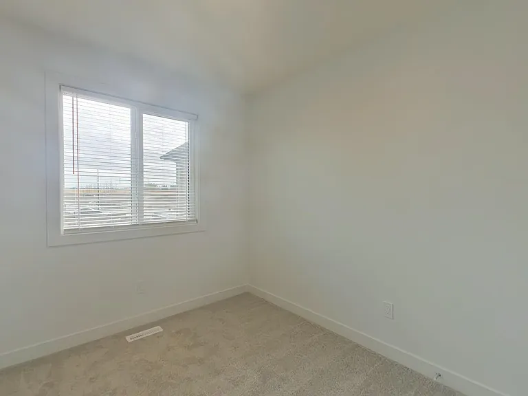 1037 Aster Blvd NW — Photo 12