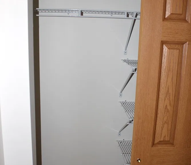2206 Shamrock Ln — Photo 10