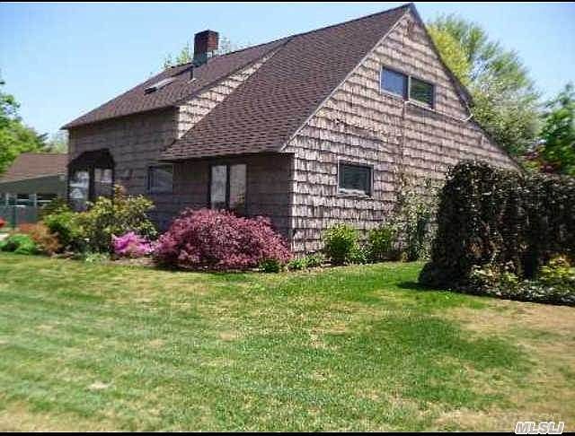 1st image of 34 Crown Ln