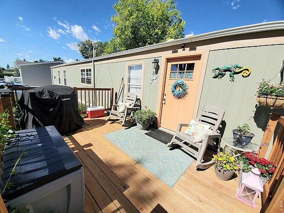 3rd image of 221 W 57th St #80B