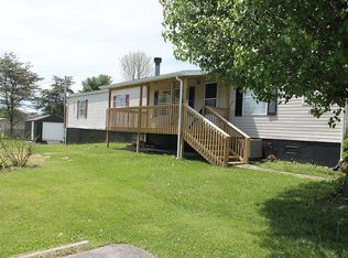 704 Dogwood Ln, Winchester, KY 40391