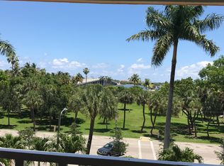 15 S Golfview Rd APT 402, Lake Worth, FL 33460