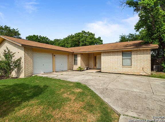 2nd image of 5634 Fountainwood Dr