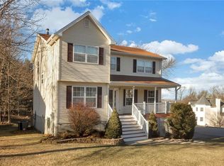 6 Cambridge Cir, Monroe, NY 10950