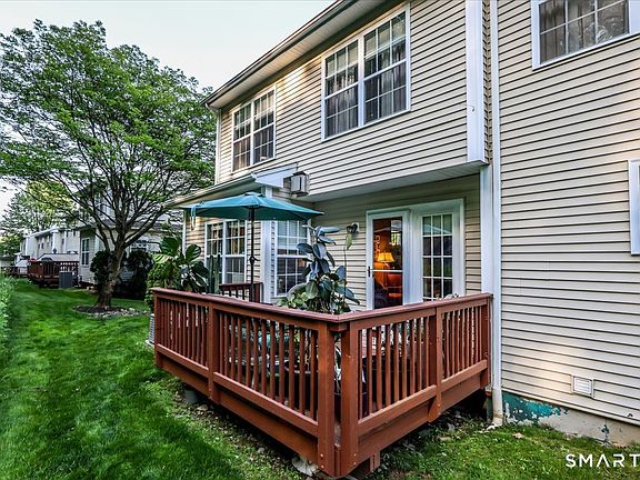 4th image of 2101 Eaton Court #2101