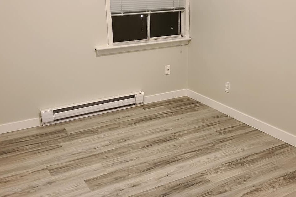 2nd image of 613 Robson Ave