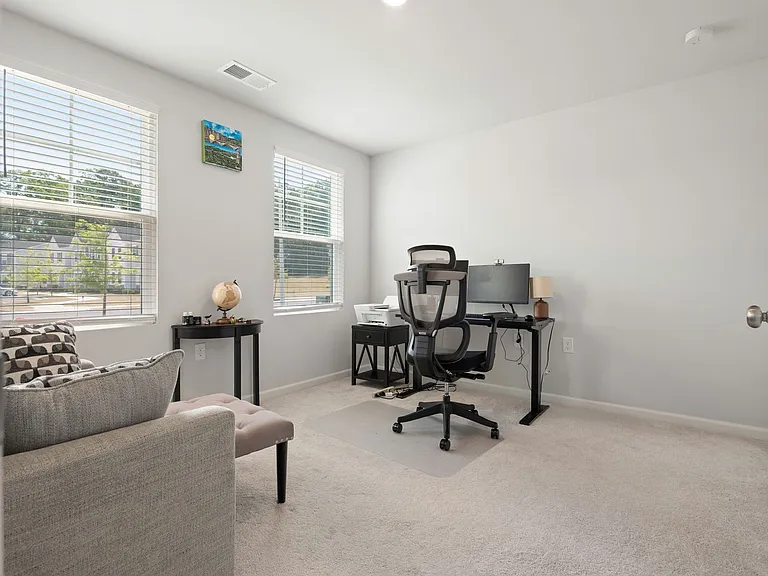 2500 Chert Ln — Photo 4