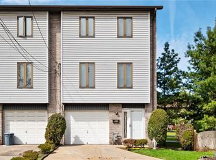 405 Howard St, East Pittsburgh, PA 15112