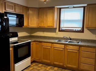 1-240 E Hubbard St APT 1, Carthage, SD 57323