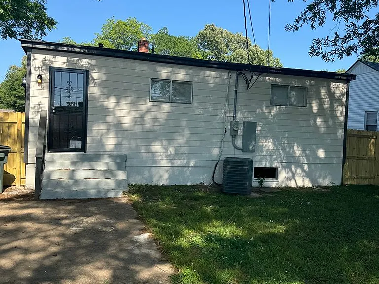 297 Eastview St — Photo 5