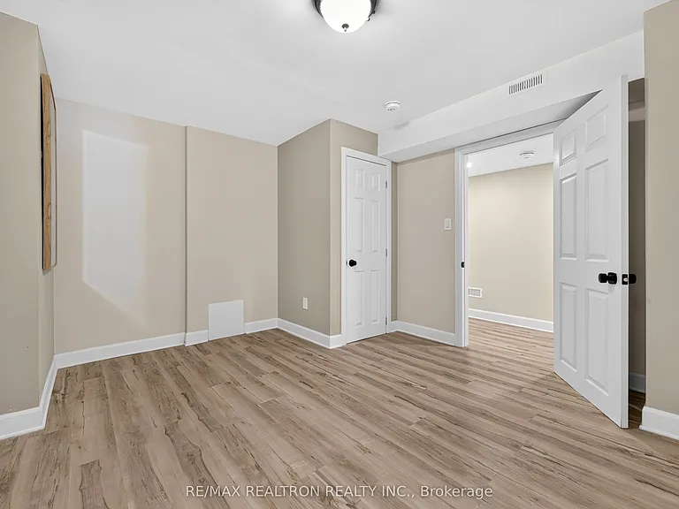 40 Carr Dr — Photo 18