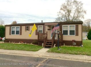 17 Eagle Rd, Jackson, NJ 08527