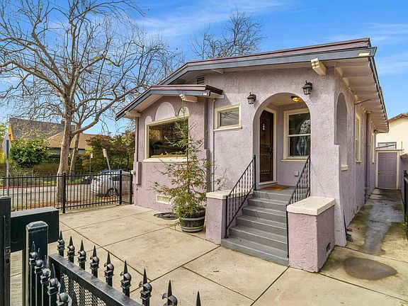 2nd image of 931 Bancroft Way