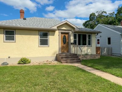1118 Beach Ave SE, Huron, SD, 57350