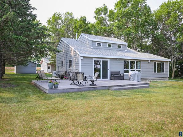 3002 Pwa Rd, Hendricks, MN 56136