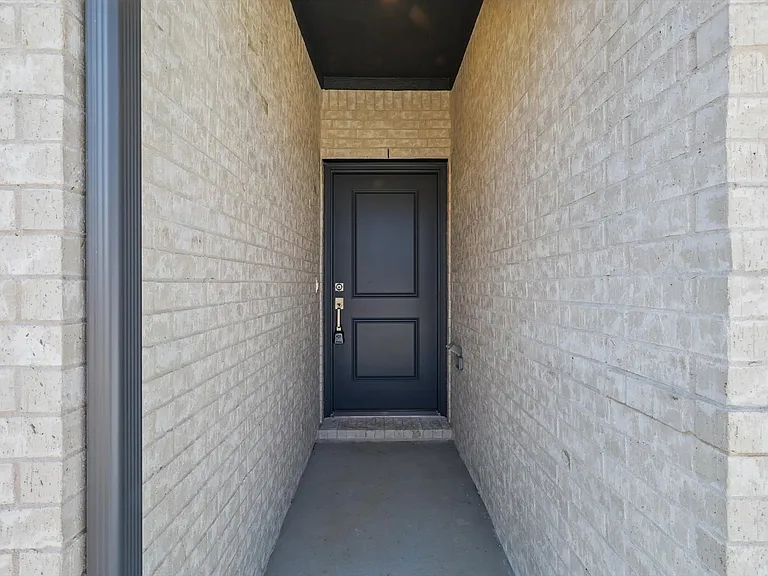 2238 Maple Ridge Dr — Photo 20