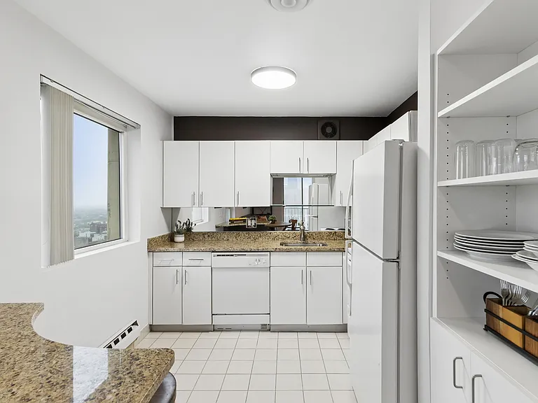1212 N Lasalle St #2709 — Photo 7