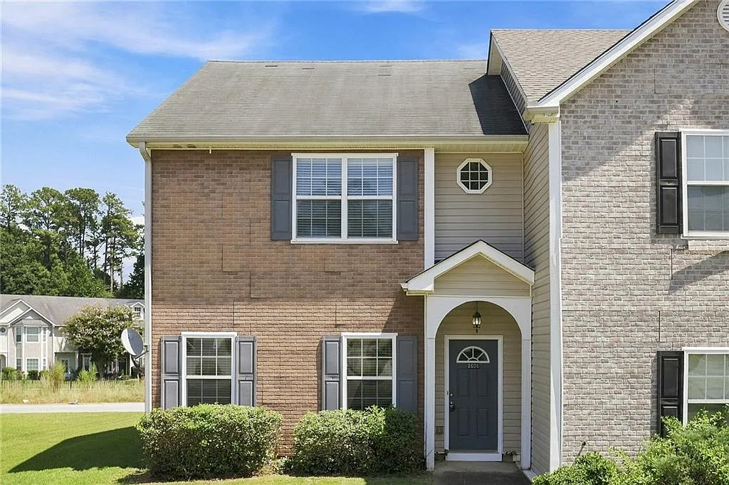 3 bed, 2.5 bath, 1530 sqft, $1,635 — Photo 1