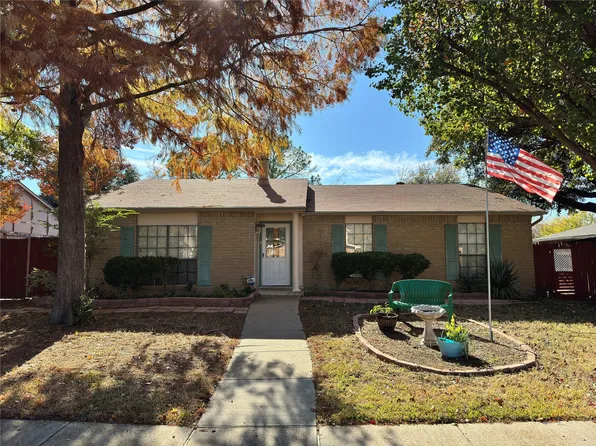 2005 Sandra Ln, Grand Prairie, TX 75052