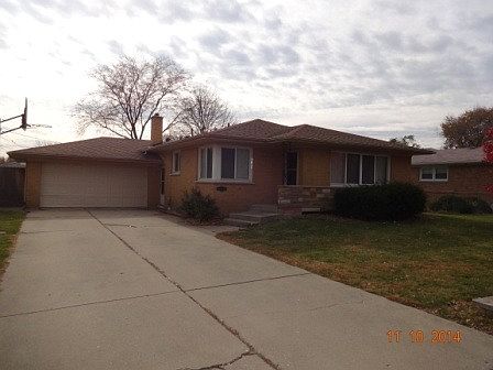1st image of 6769 W 88th St