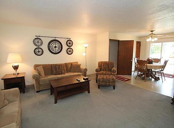 3rd image of 9714 Hale Dr