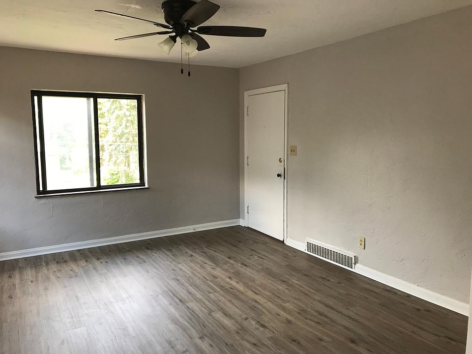 1st image of 3362 Wunder Ave APT 4