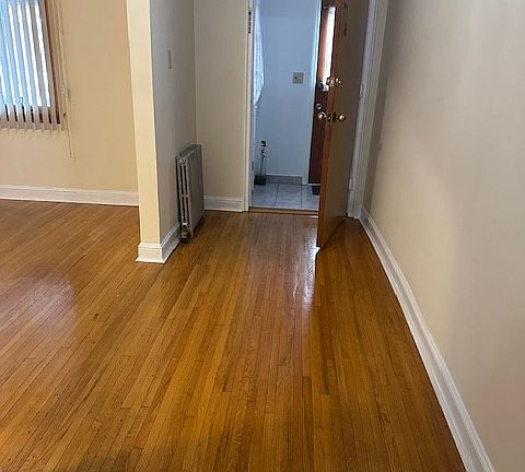 4th image of 56-33 136th St #1