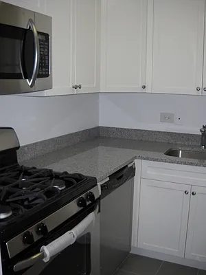 Rented by Realty Operations Group | media 6